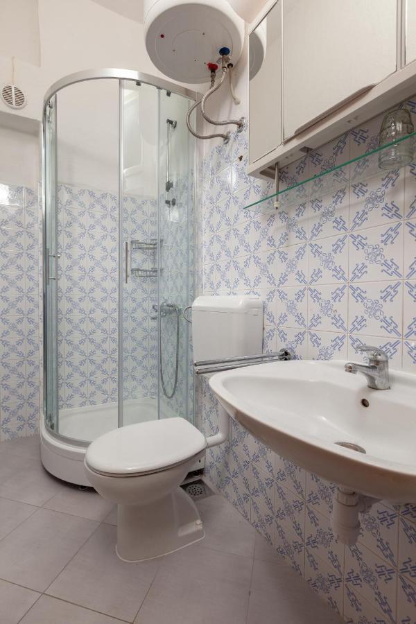 Apartments By The Sea Igrane, Makarska - 310 المظهر الخارجي الصورة