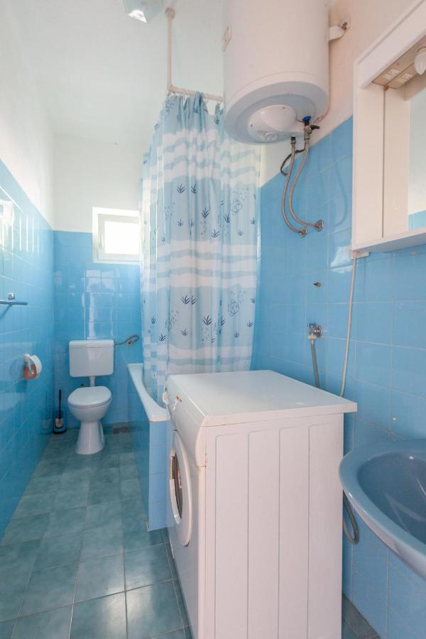 Apartments By The Sea Igrane, Makarska - 310 المظهر الخارجي الصورة