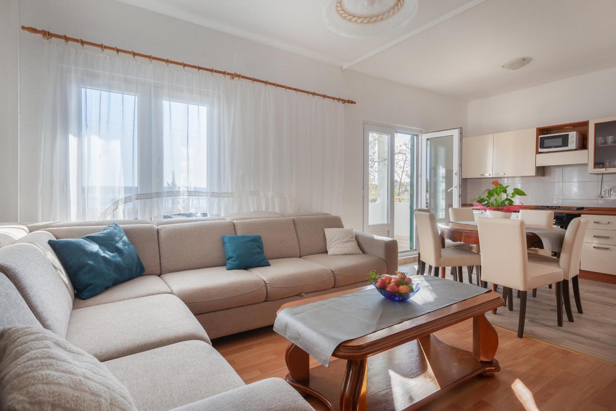 Apartments By The Sea Igrane, Makarska - 310 الغرفة الصورة